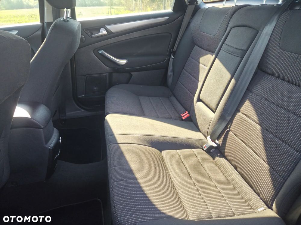Ford Mondeo - 9