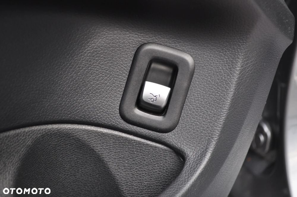 Mercedes-Benz Klasa C 180 7G-TRONIC Avantgarde - 21