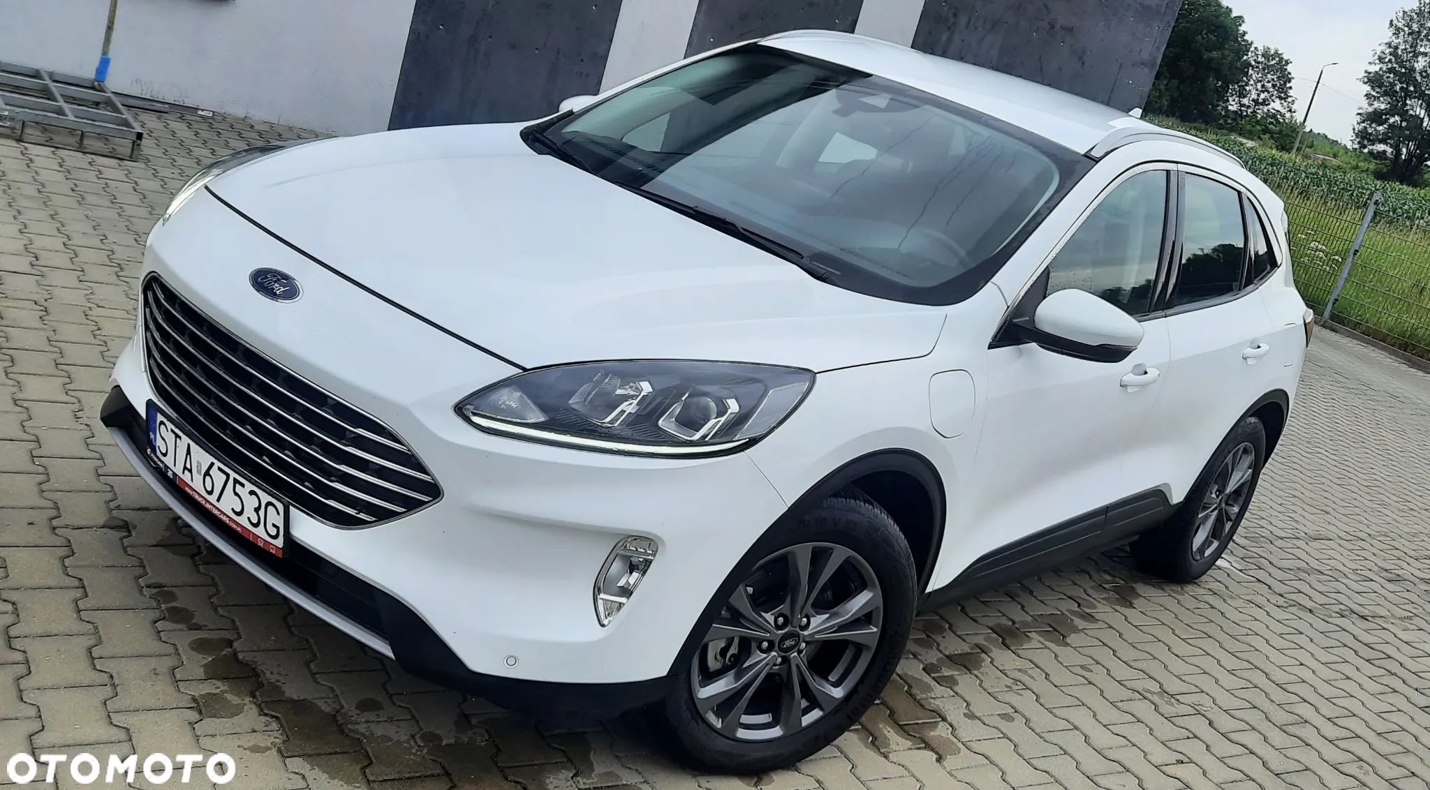 Ford Kuga 2.5 Duratec PHEV TITANIUM - 1