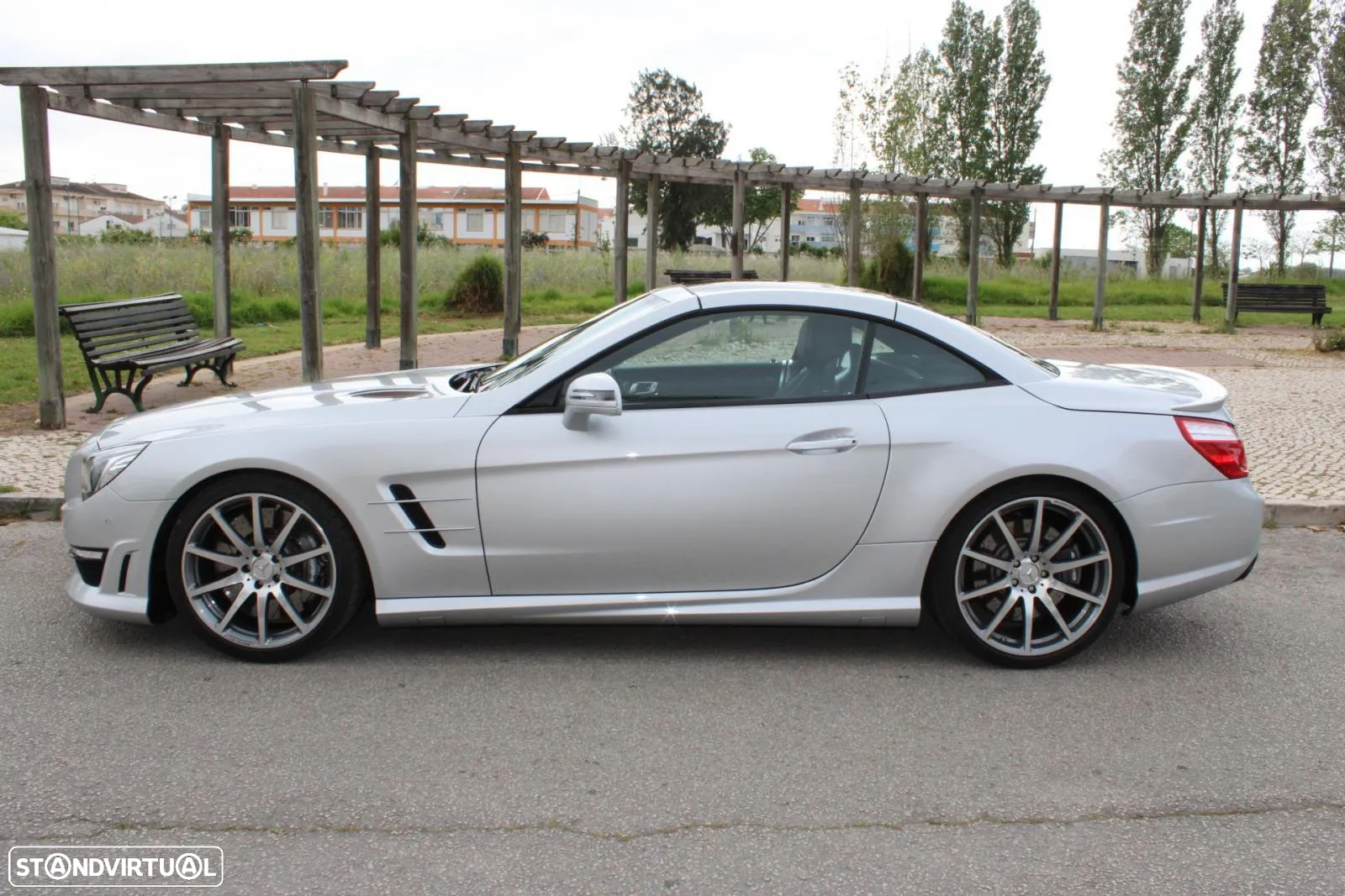 Mercedes-Benz SL 63 AMG - 10