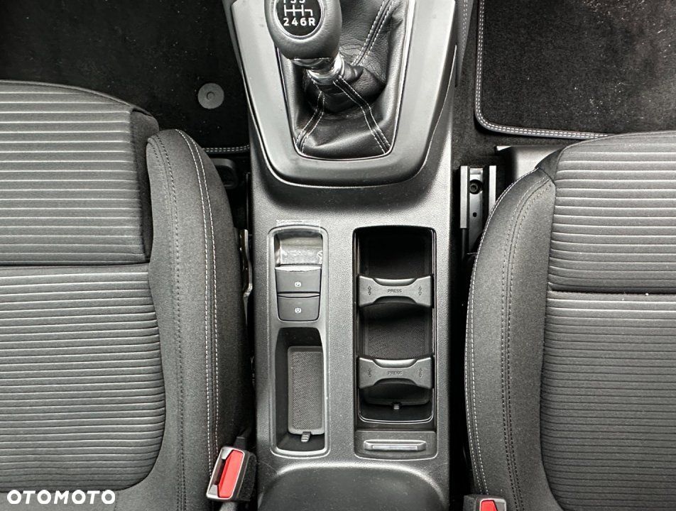Ford Focus - 22