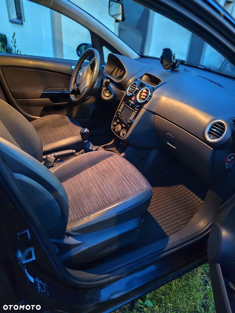 Opel Corsa - 8