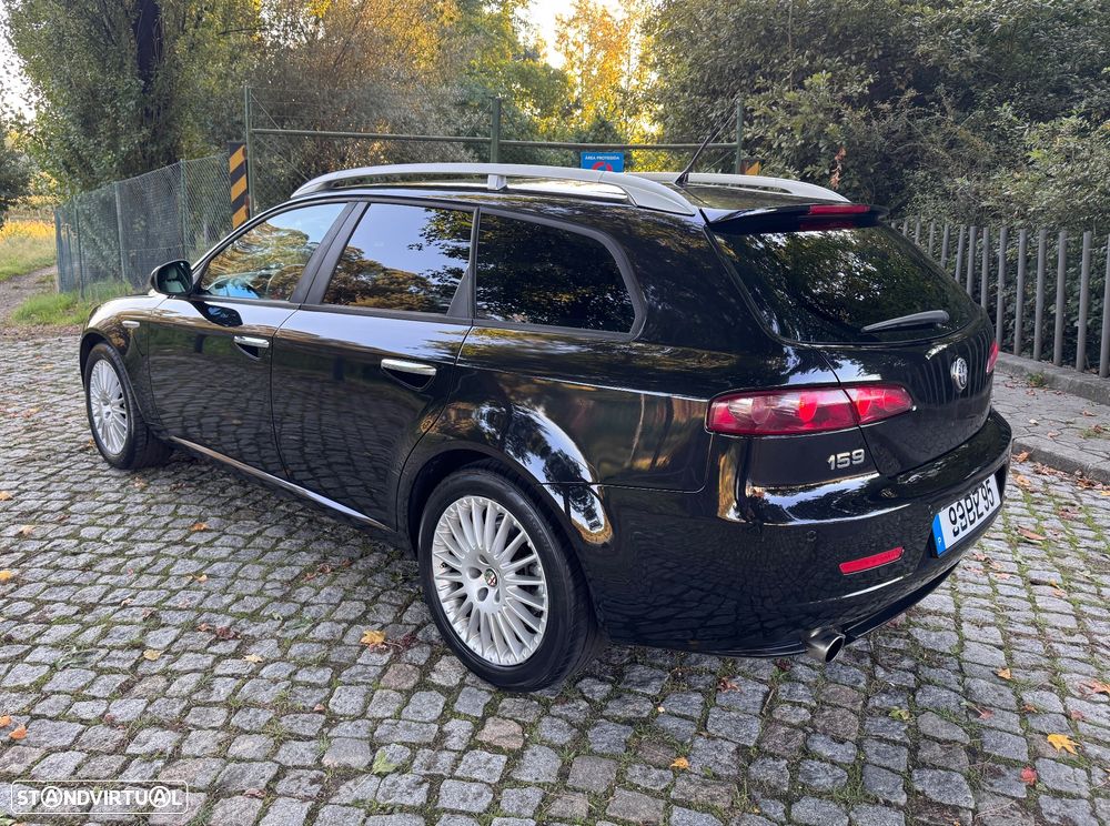 Alfa Romeo 159 Sportwagon 1.9 JTDm 16V Sportiva - 10