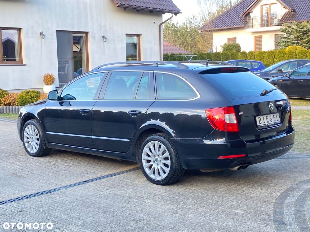 Skoda Superb 2.0 TDI DSG Elegance - 6