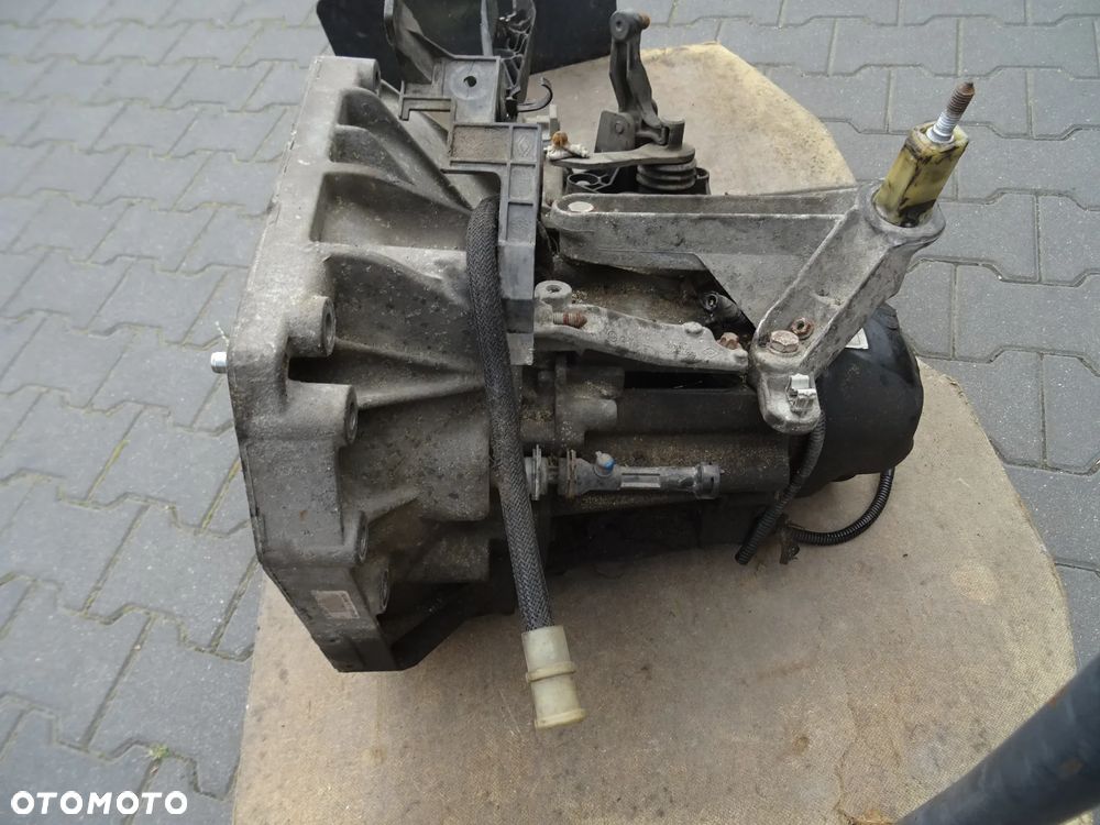 DACIA DOKKER LODGY  JR5050 JR5 050 SKRZYNIA BIEGOW WYBIERAK NA DRAZEK LINKA CZESCI ROZNE