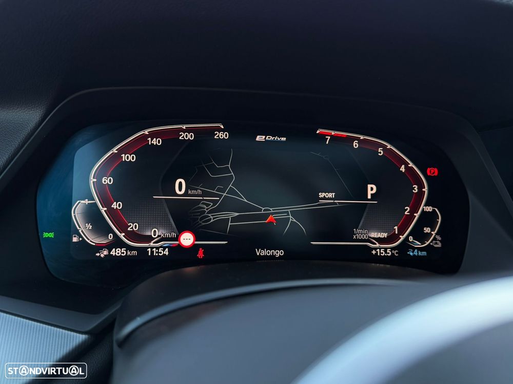 BMW X5 45 e xDrive Pack M - 38