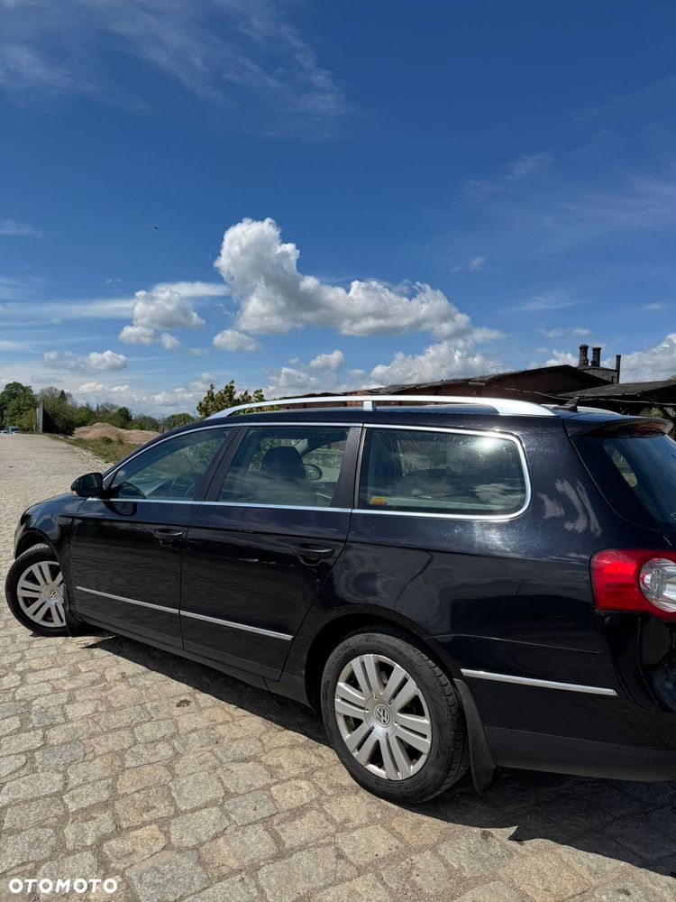 Volkswagen Passat 2.0 TDI Trendline - 4