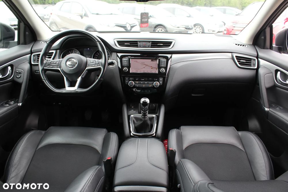 Nissan Qashqai 1.3 DIG-T Tekna+ - 24