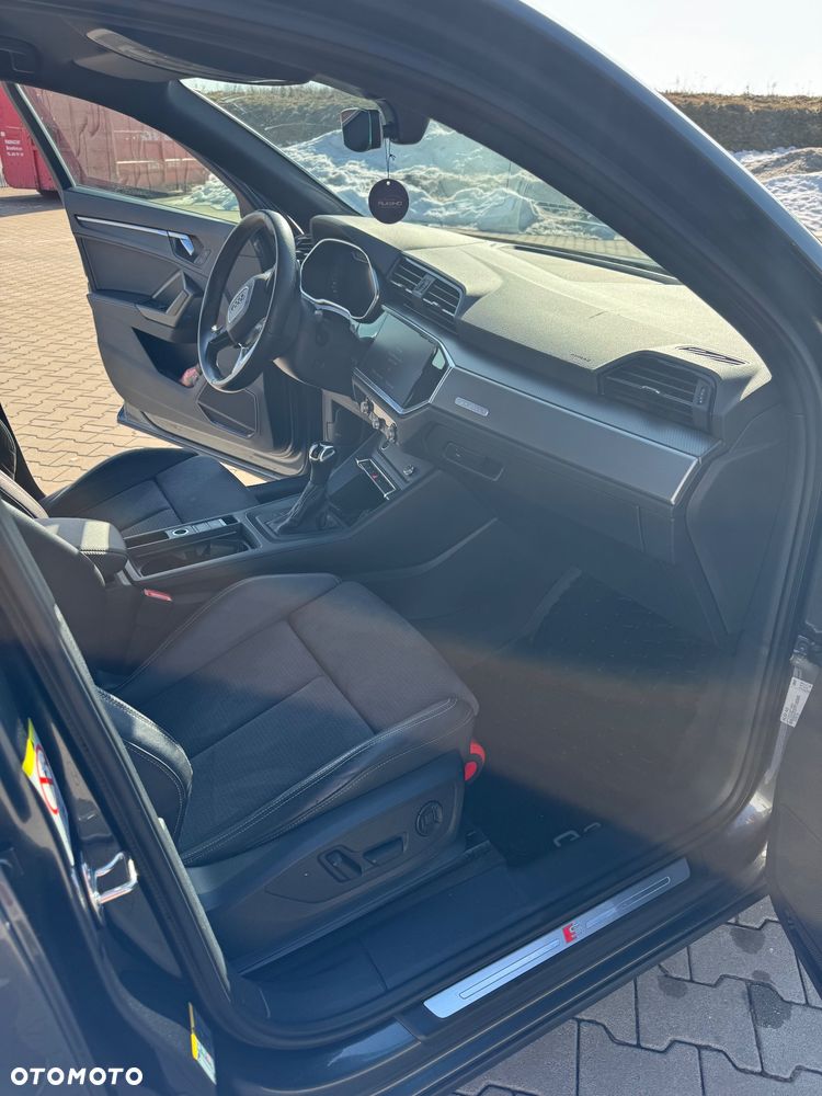 Audi Q3 40 TDI Quattro S Line S tronic - 12