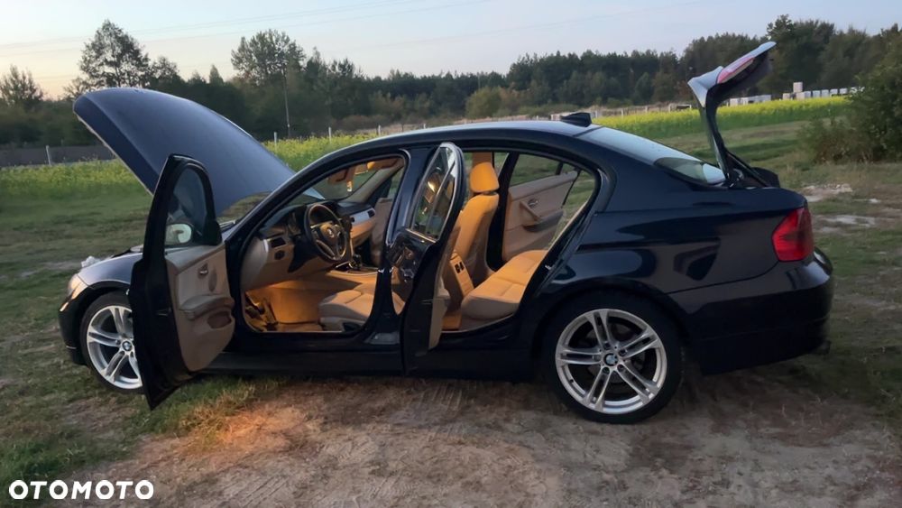 BMW Seria 3 318d - 1