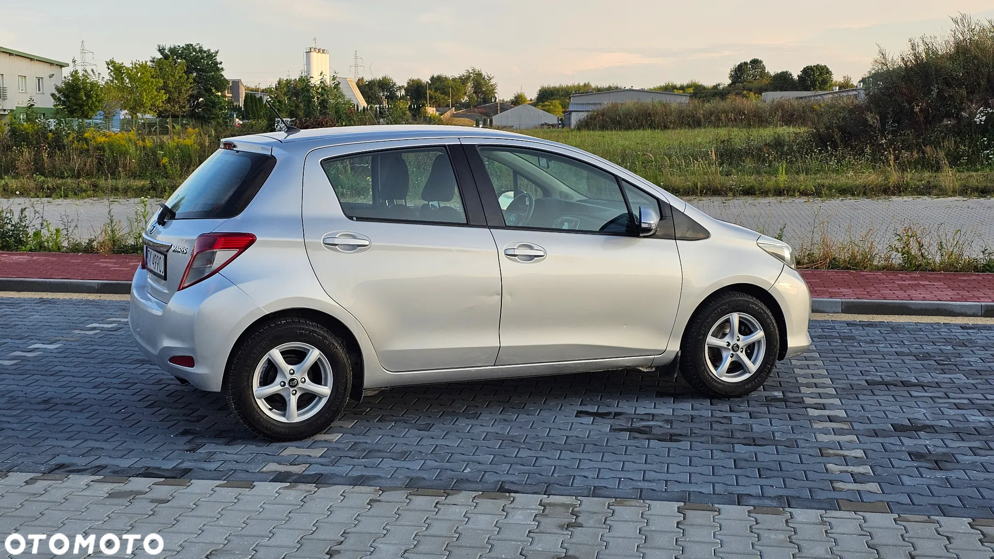 Toyota Yaris 1.33 Sol - 8