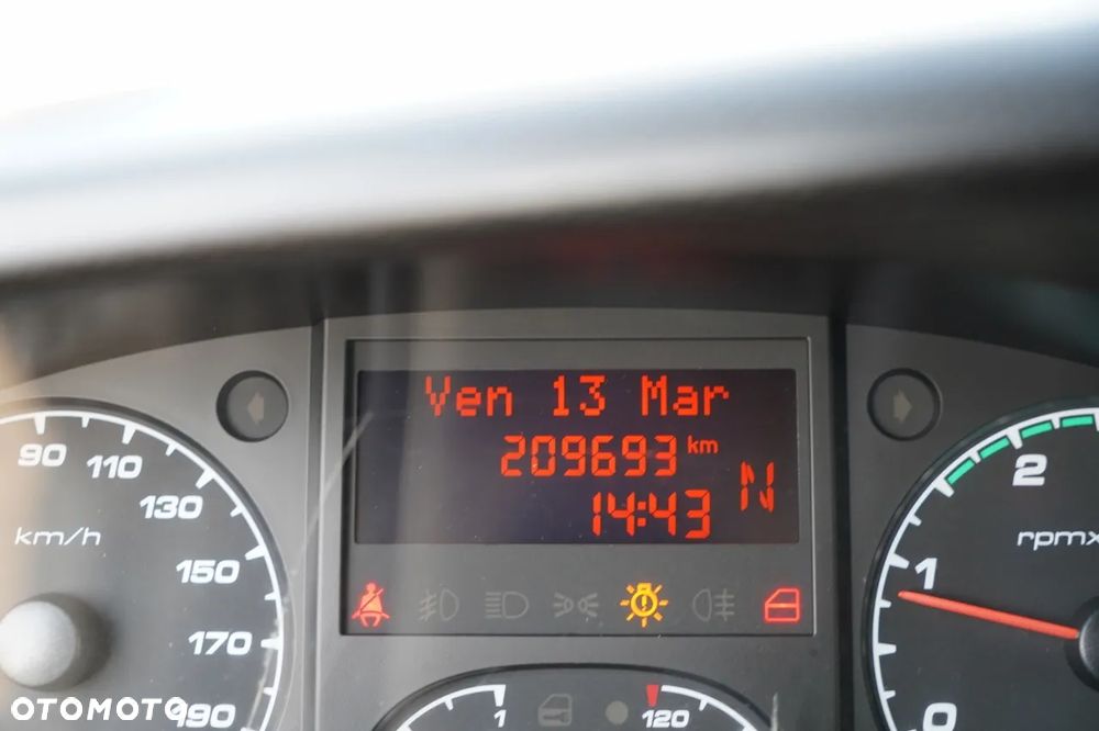 Iveco DAILY 35-130 / CHŁODNIA / AGREGAT THERMO KING / WINDA DHOLLANDIA / AUTOMAT / SPROWADZONY - 38