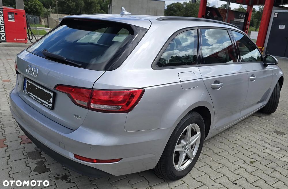 Audi A4 Avant 2.0 TDI S tronic - 5