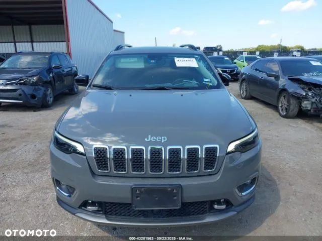 Jeep Cherokee - 8