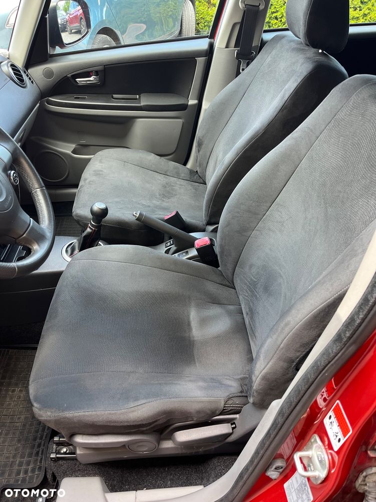 Suzuki SX4 1.6 VVT 4x4 Style - 14