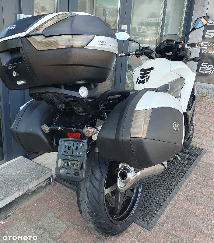 Honda VFR - 18