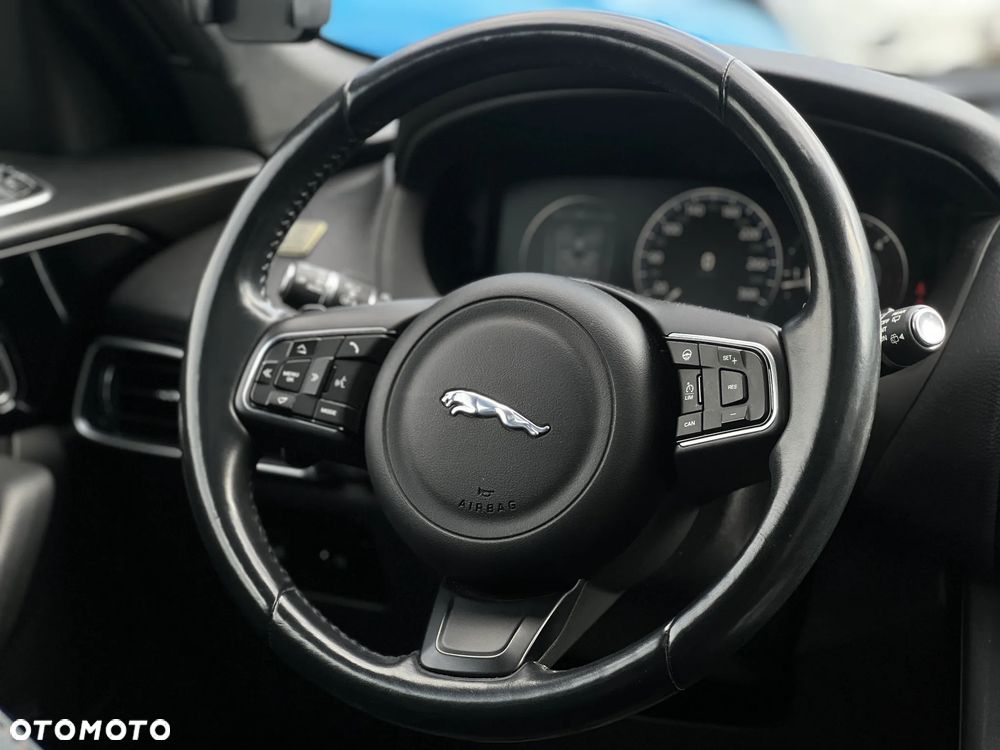 Jaguar F-Pace - 20