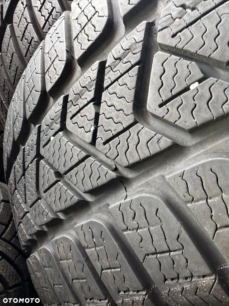 215/55r17 Pirelli SottoZero 3_6,8mm_4szt_(34) - 8
