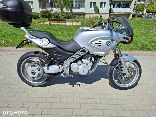 BMW F