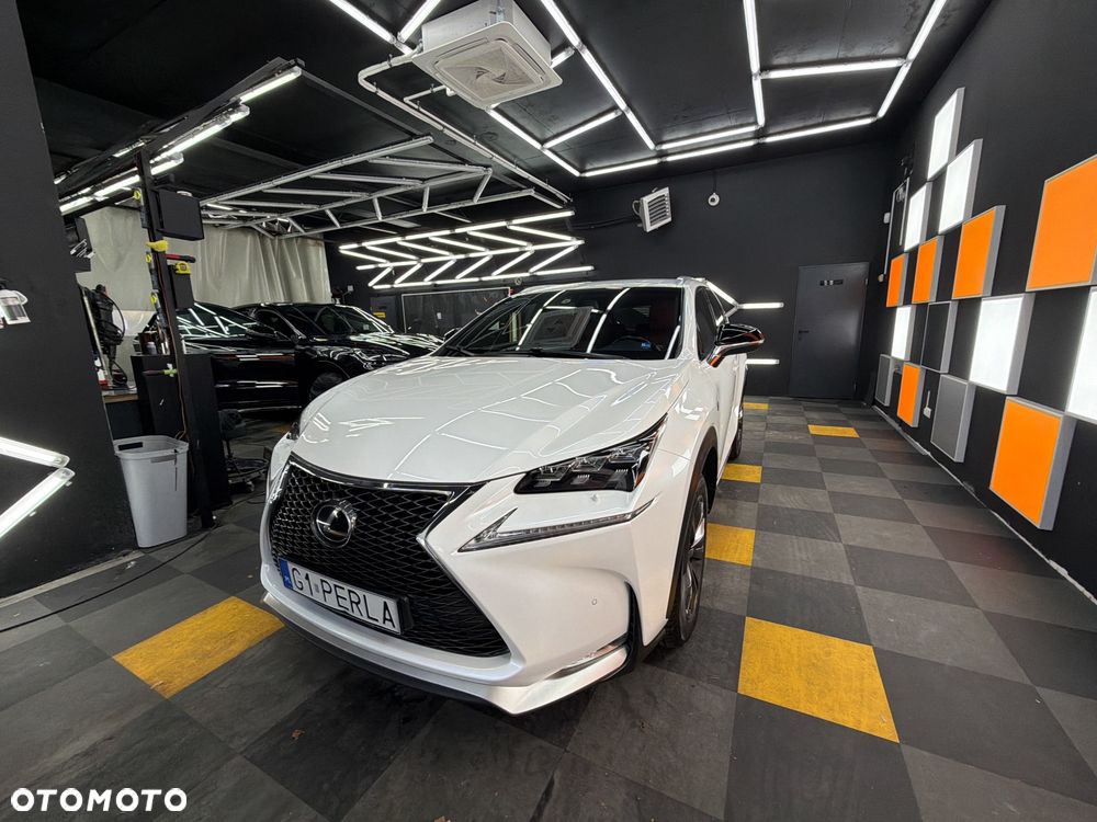 Lexus NX - 1