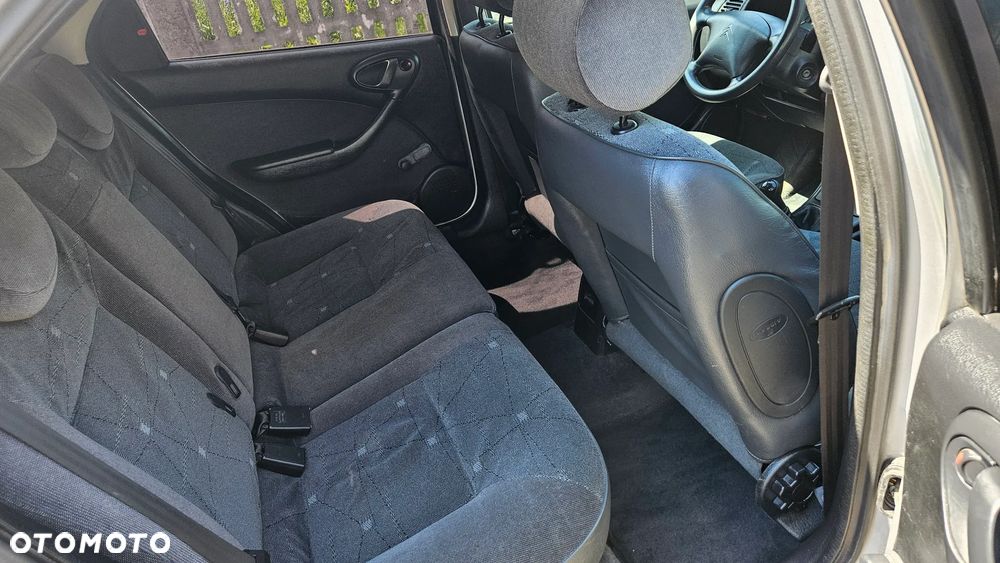 Citroën Xsara 1.6i SX - 9