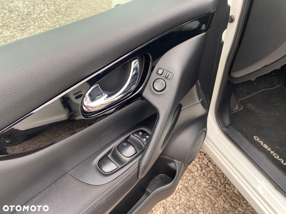Nissan Qashqai 1.6 DIG-T 360 - 17