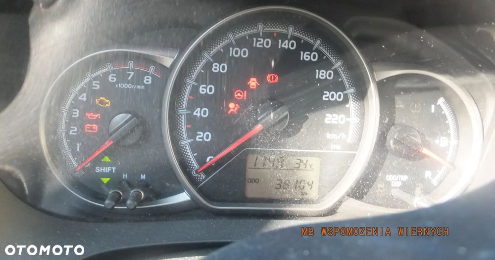 Toyota Yaris 1.33 Premium - 5