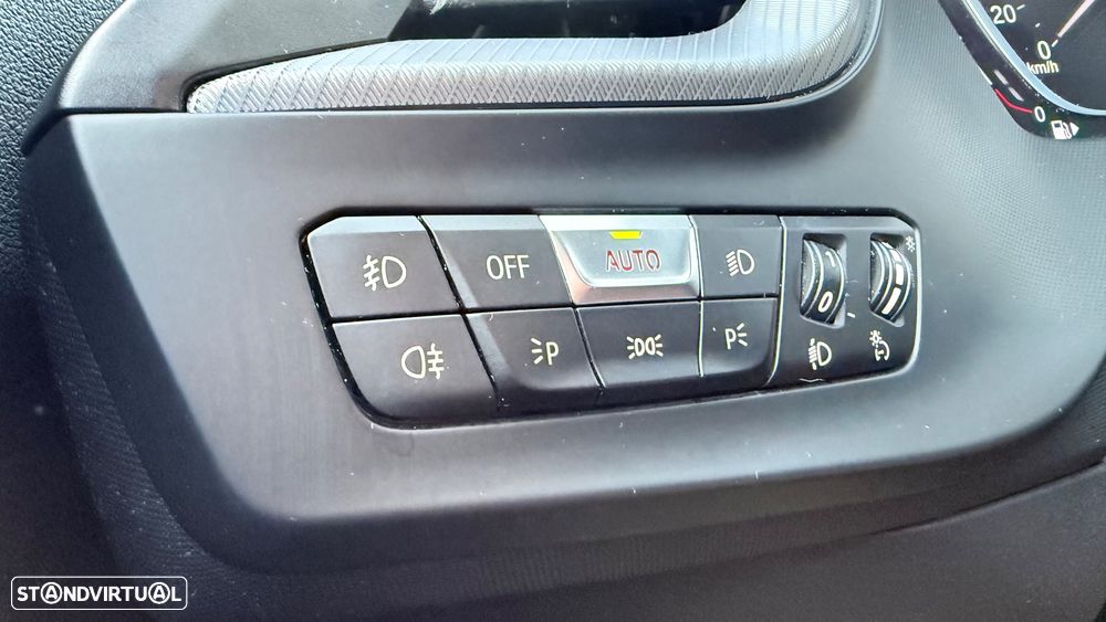 BMW 118 i Pack Desportivo M Auto - 54