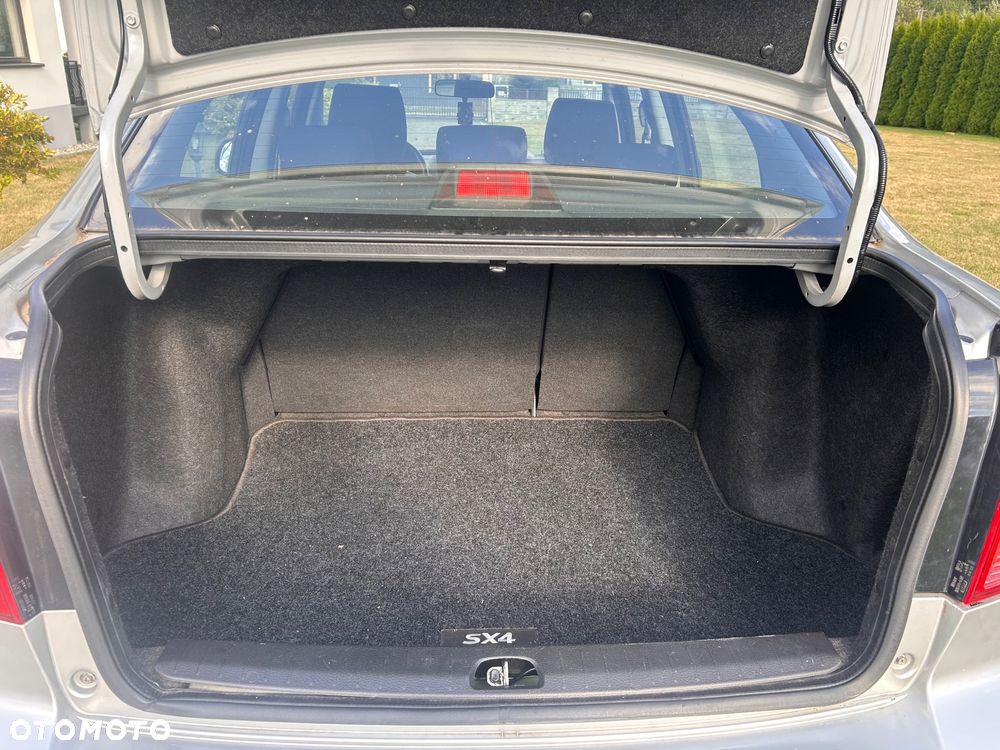 Suzuki SX4 1.6 GS/Premium - 8