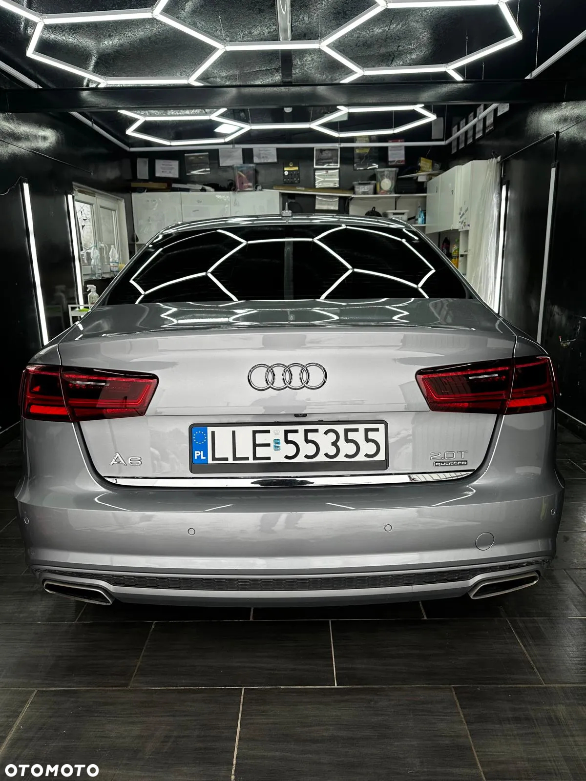 Audi A6 - 4