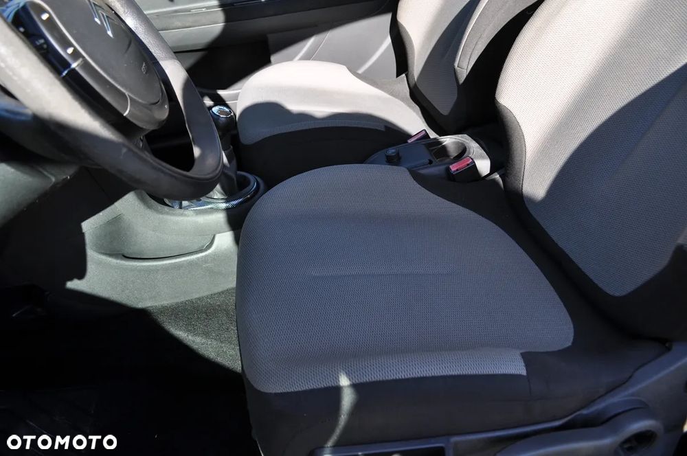 Citroën C4 1.6 HDi Impress - 17