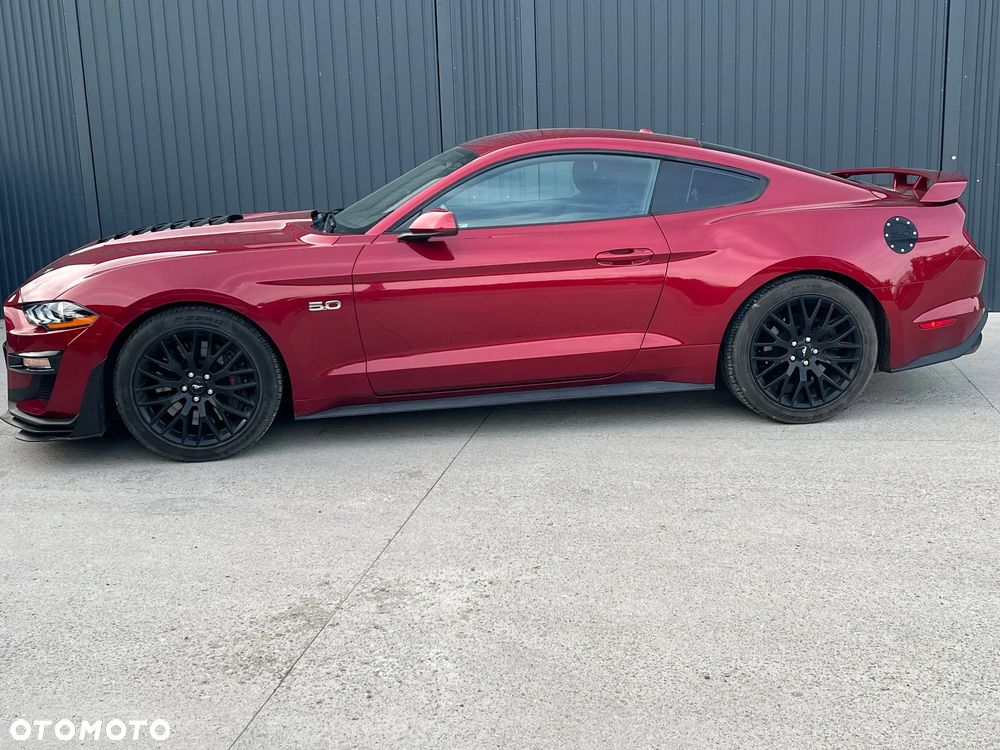 Ford Mustang - 4