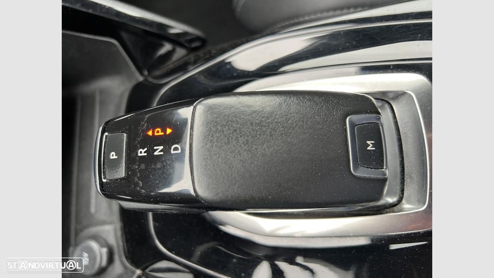 Peugeot 2008 1.2 PureTech GT EAT8 - 20