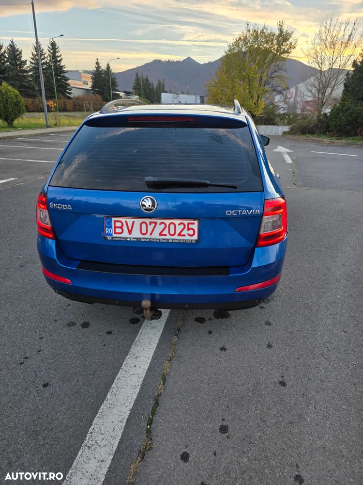 Skoda Octavia Combi 2.0 TDI Style - 5