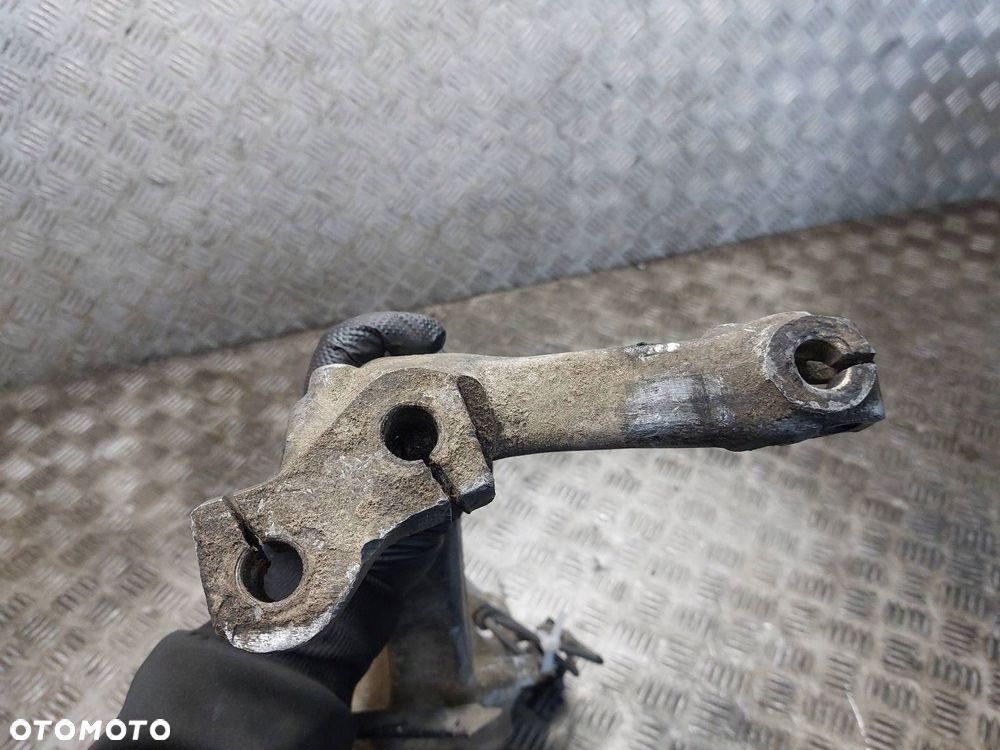 PIASTA ZWROTNICA LEWY PRZÓD AUDI A4 B6 8E0407241B - 4