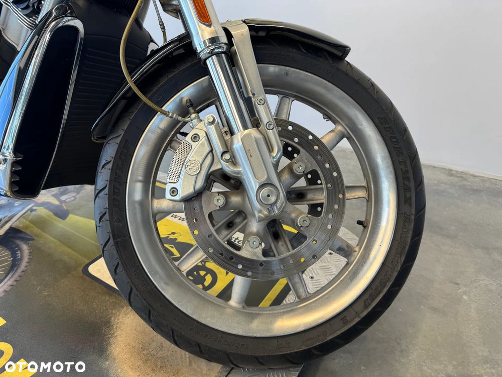 Harley-Davidson V-Rod Street Rod - 8