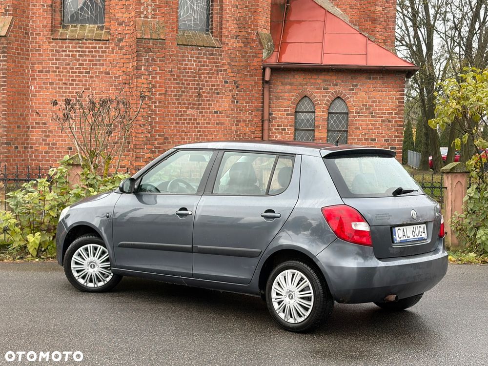 Skoda Fabia 1.2 HTP Elegance - 4