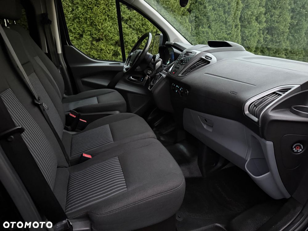 Ford Transit Custom - 8