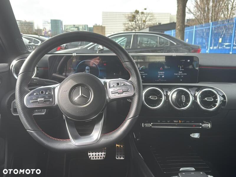 Mercedes-Benz Klasa A 200 AMG Line 7G-DCT - 11