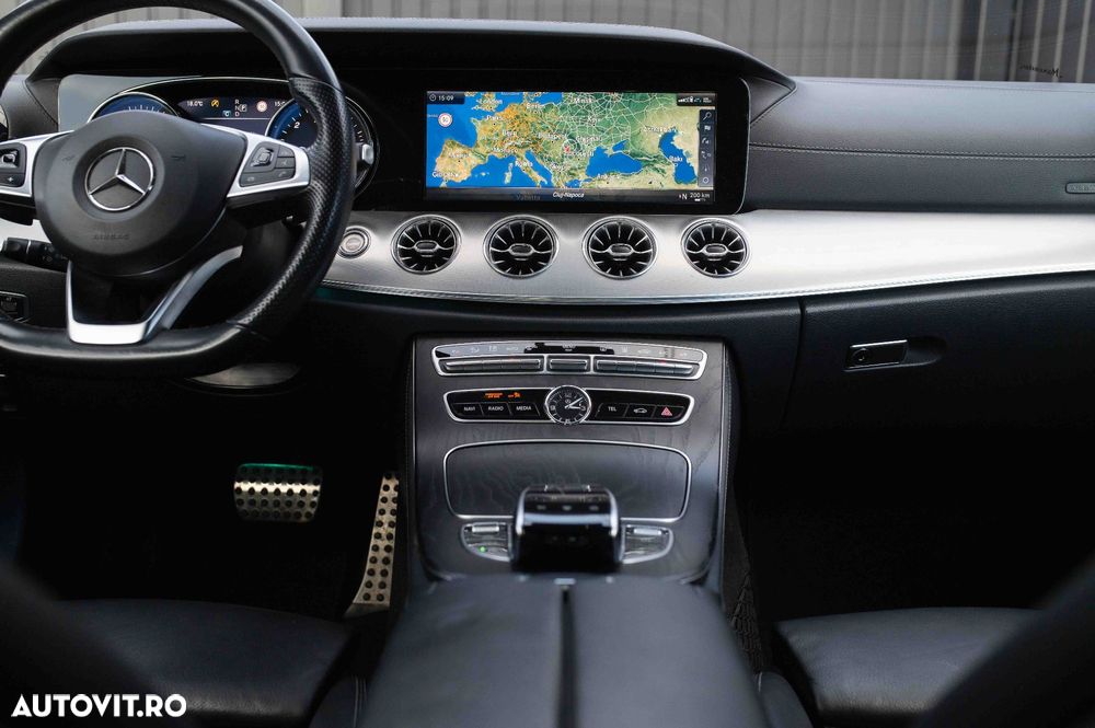 Mercedes-Benz E 350 d 4Matic Coupe 9G-TRONIC AMG Line - 34