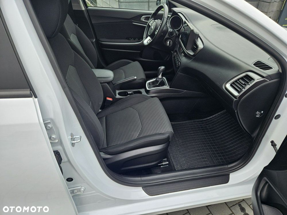 Kia Ceed - 20