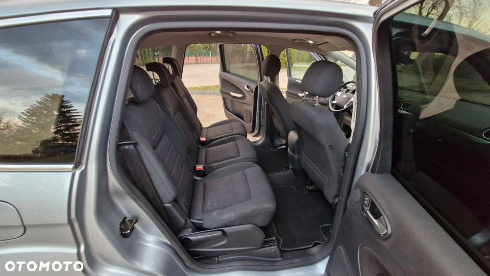 Ford S-Max 2.0 TDCi DPF Champions Edition - 11
