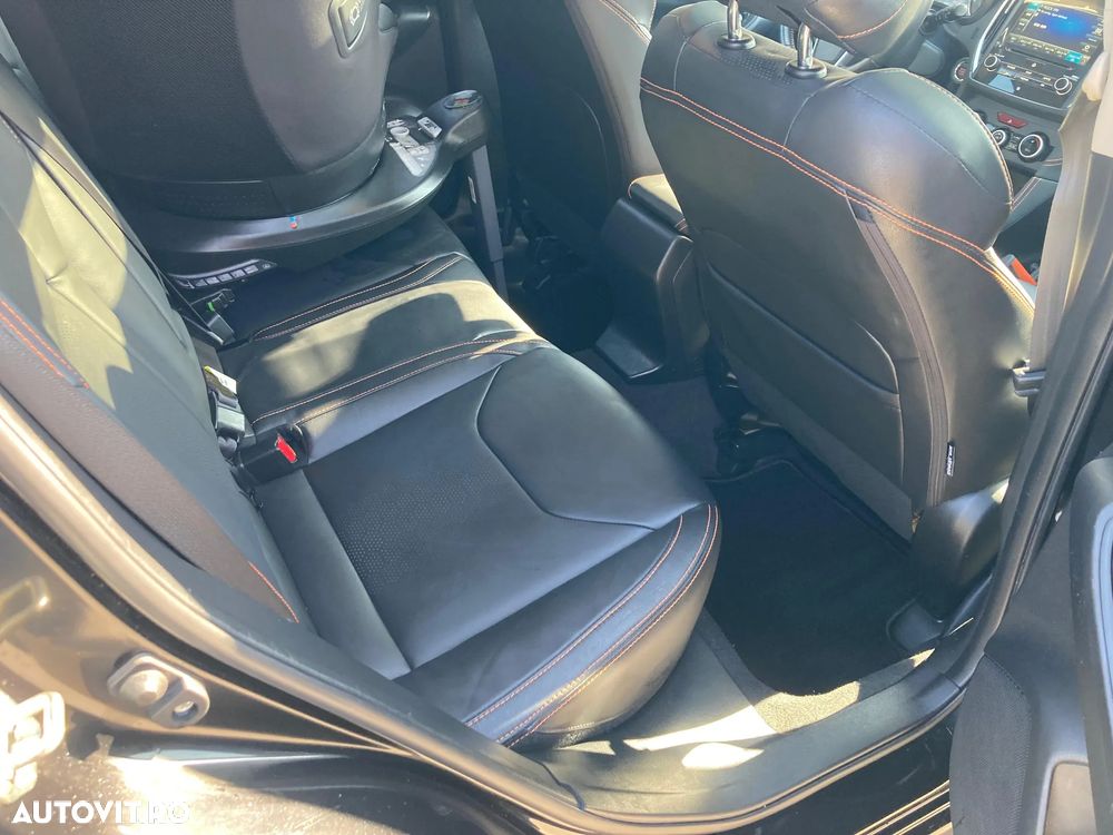 Subaru XV 2.0i CVT Premium - 10