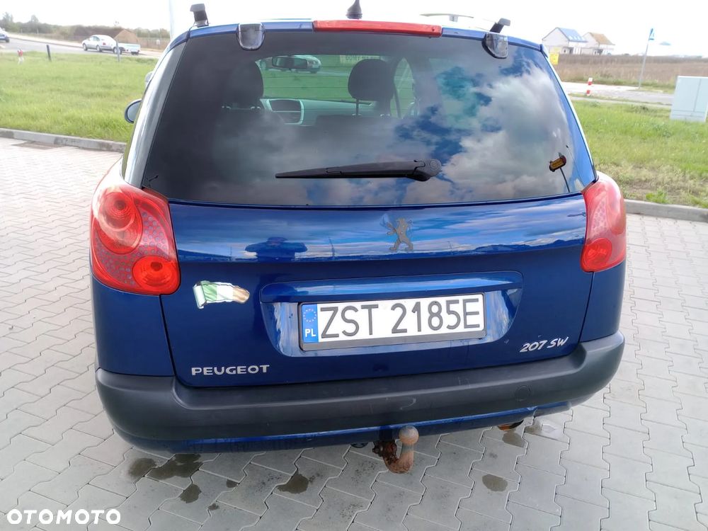 Peugeot 207 - 6