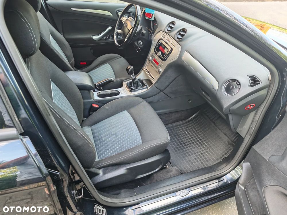 Ford Mondeo 2.0 TDCi Gold X - 6