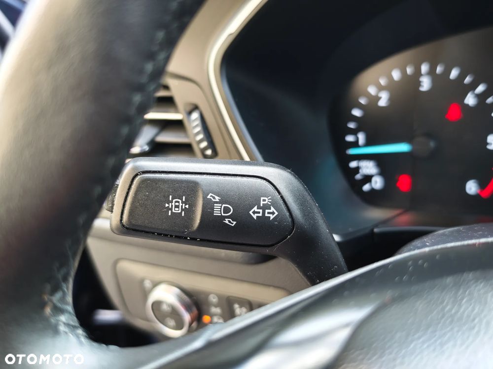 Ford Kuga 1.5 TDCi 2x4 Cool & Connect - 39