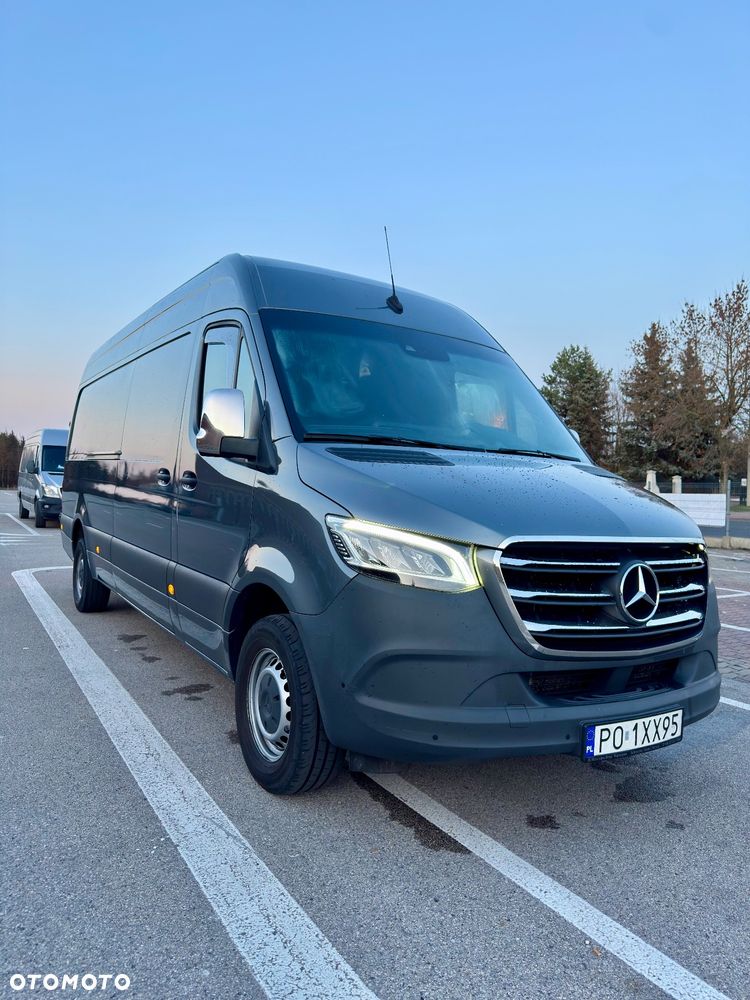 Mercedes-Benz Sprinter - 2