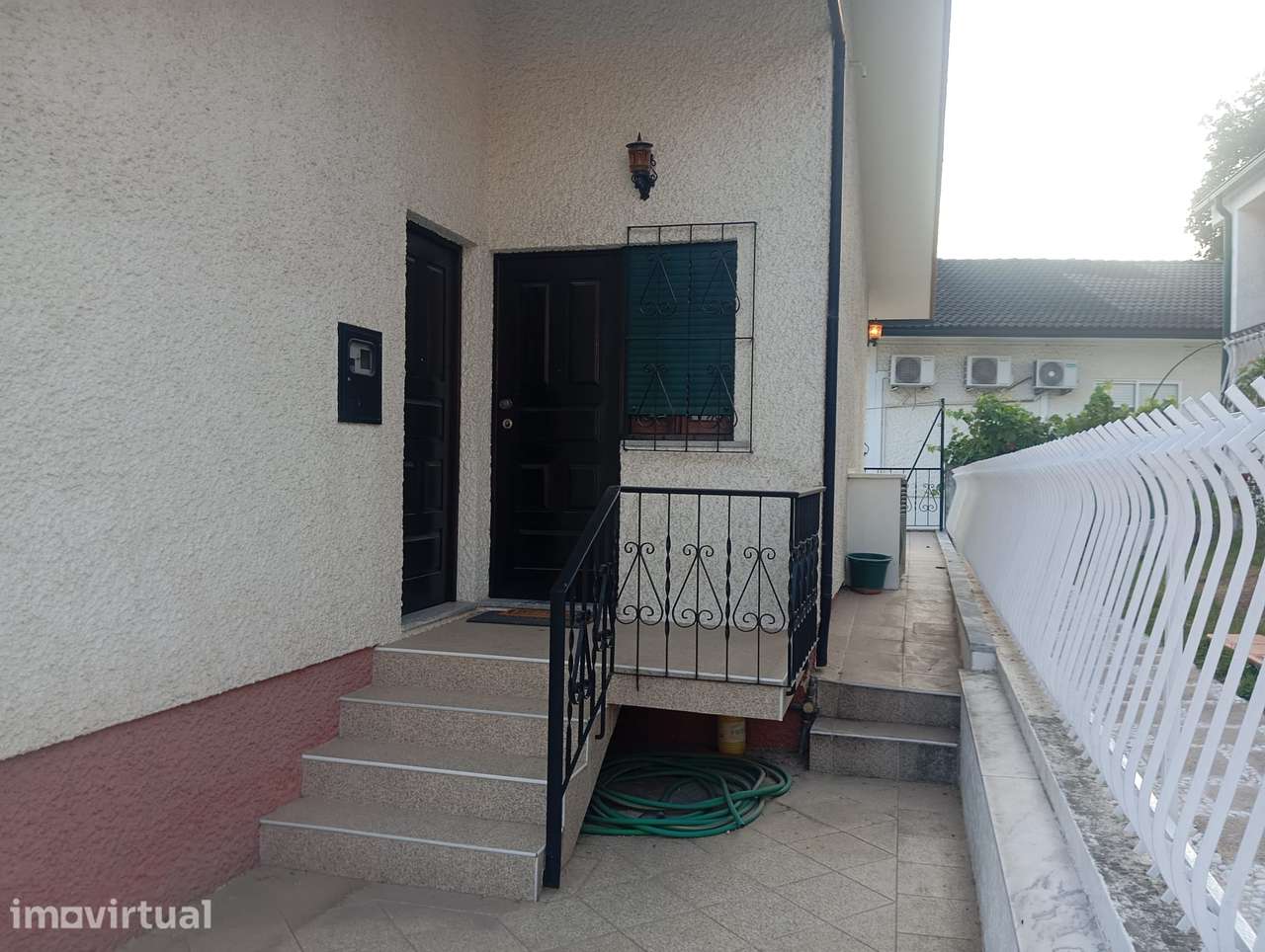 Moradia com jardim e garagem Lugar nobre cidade de Oliveira de Azeméis - Grande imagem: 4/25