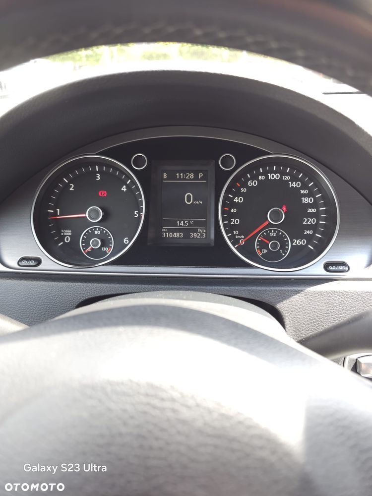 Volkswagen Passat 2.0 TDI Comfortline DSG - 27