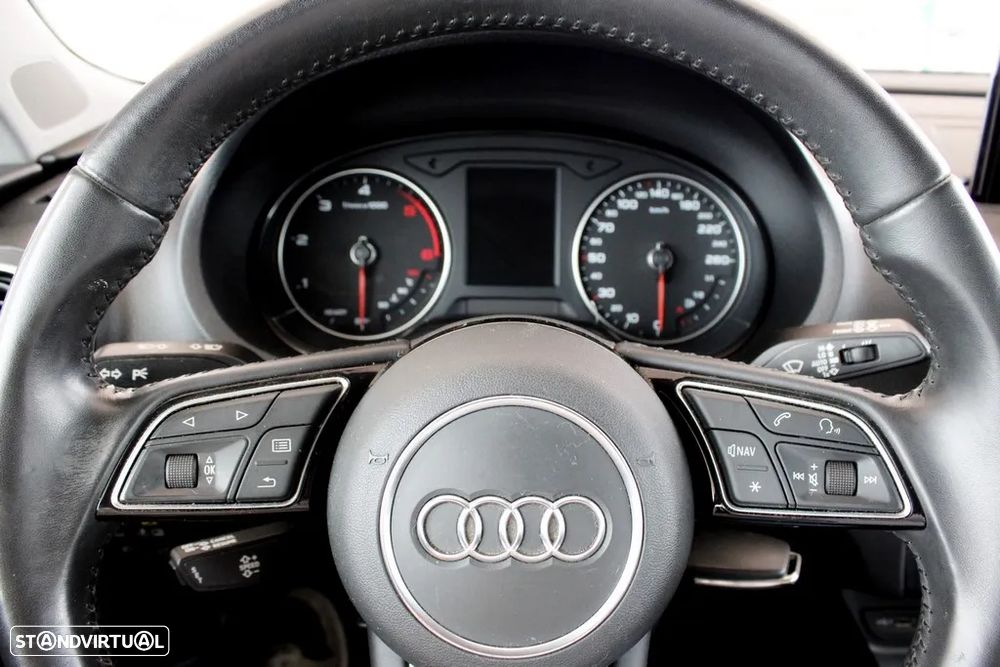 Audi A3 Sportback 1.6 TDI - 13
